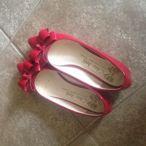 red bow flats