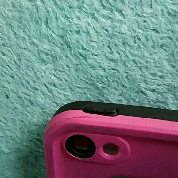 iPhone 5 Life proof case - Picture 3 of 3