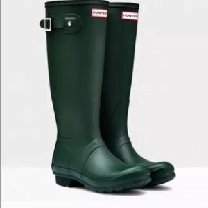 Hunter rain boots green