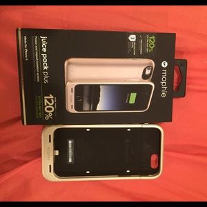 iPhone 6 mophie recharging case. 3 items included