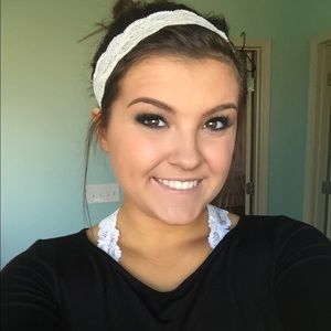 Meet your Posher, Hannahlee