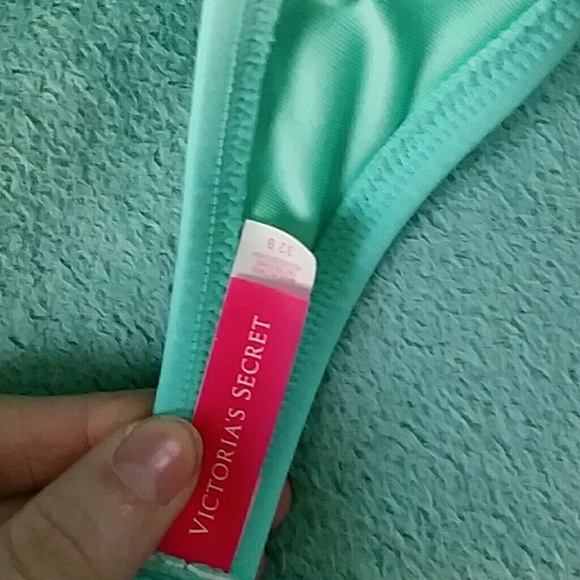 Victorias secret bathing suit top - Picture 2 of 4