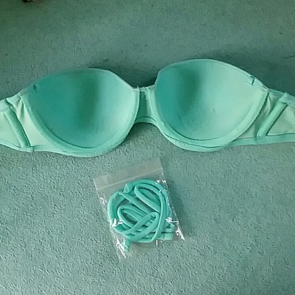 Victorias secret bathing suit top - Picture 4 of 4