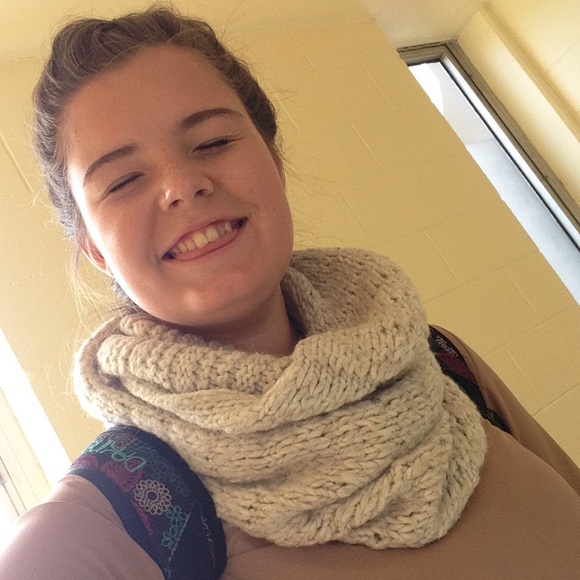 Meet your Posher, Brittney