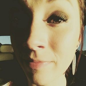 Meet your Posher, Cori