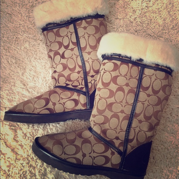 Size 6 women's Coach boots