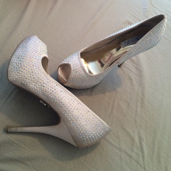 Jennifer Lopez Peep-Toe Platform High Heels