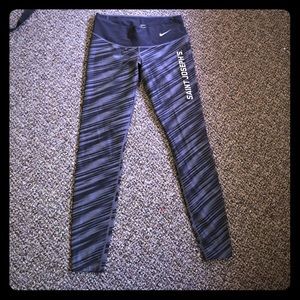 Nike dry fit saint joes leggings