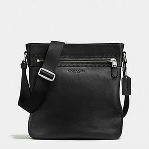 SOLD Nwt coach tech crossbody leather f71745