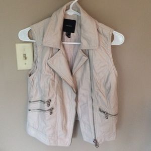 Faux leather Forever 21, cream colored vest