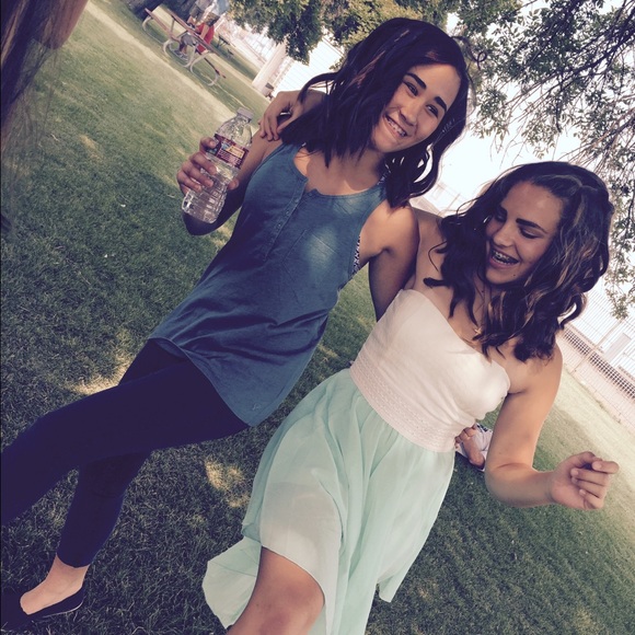 Meet your Posher, Sofie - Picture 1 of 1