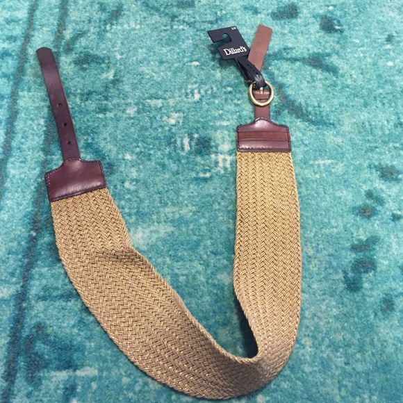 Gold/ tan belt