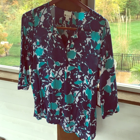 NWT top