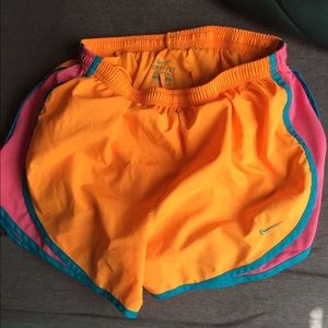 DONT BUY Nike tempo running shorts