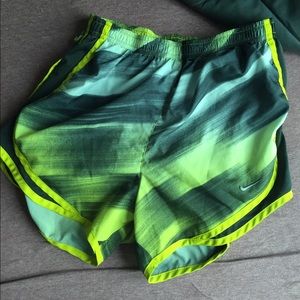 Nike tempo running shorts Nike tempo running shorts