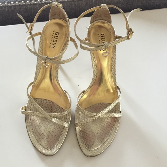 💝guess by Marciano heels 💝