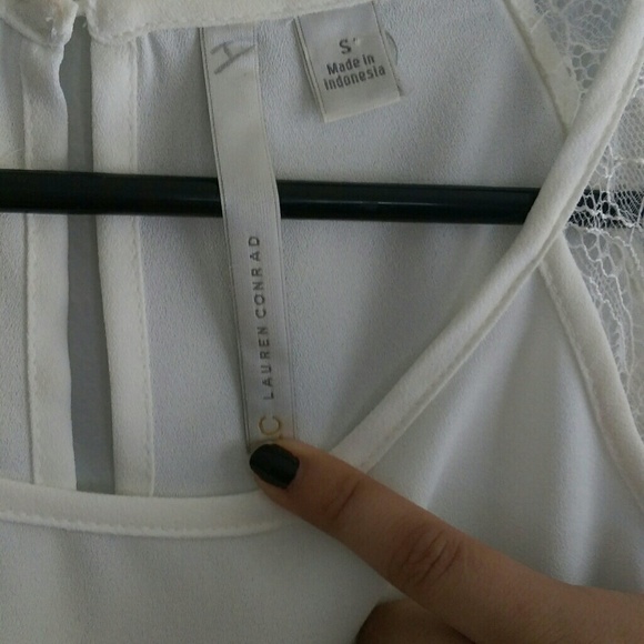 Lauren Conrad sheer blouse - Picture 4 of 4