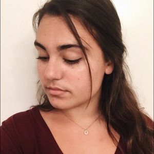Meet your Posher, Madeline
