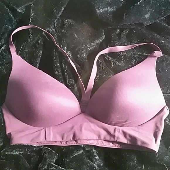36C VS Lightly Lined Plunge NWOT - Picture 1 of 1