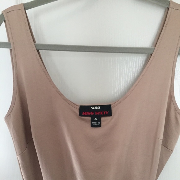 Nude and black dress - Picture 2 of 4