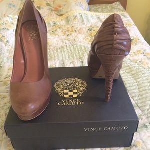 Vince Camuto Leather Heel