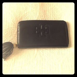 Authentic Tory Burch leather wallet