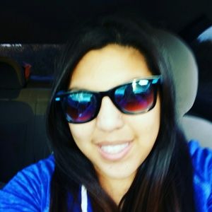 Meet your Posher, Kim