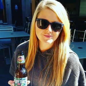 Meet your Posher, Tiffany