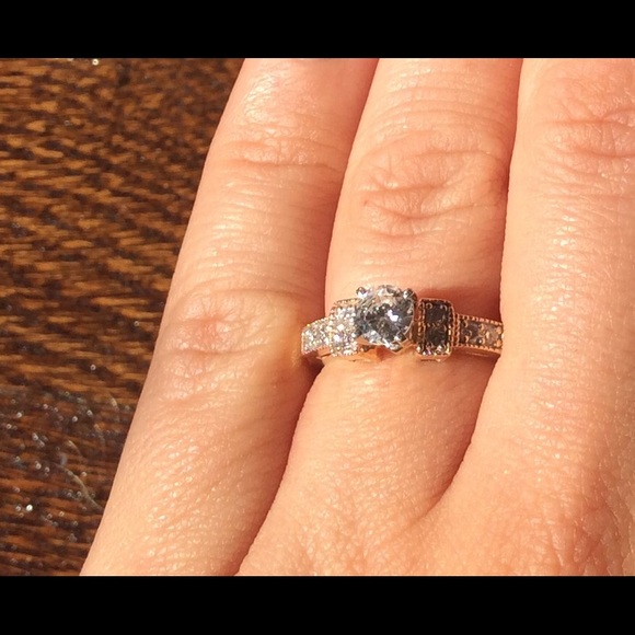 Diamond Wedding Set - Picture 2 of 3