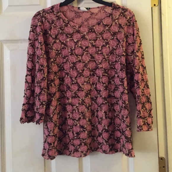 Pink lace top - Picture 1 of 2