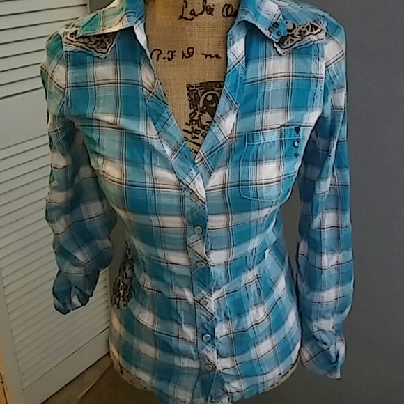 Guess long sleeve shirt