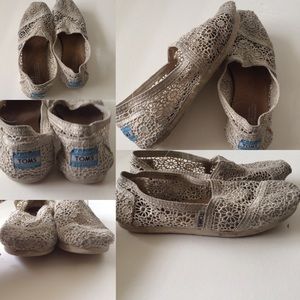 Cream crochet toms