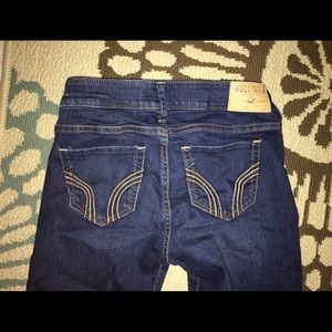 Dark wash hollister co skinny jeans