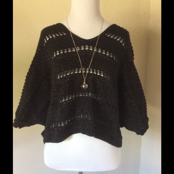 Someone needs to snap this up for fall and winter!