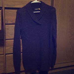 Cabelas women's S purple sweater