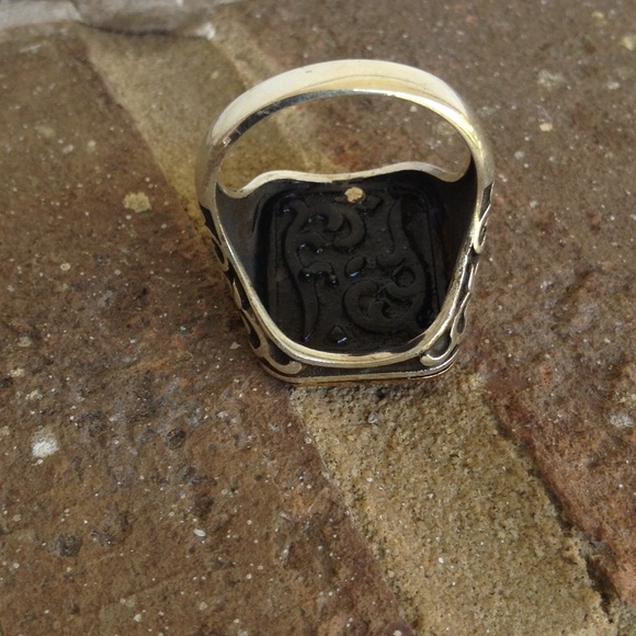 HANDCRAFTED HEMATITE RING - Picture 3 of 4