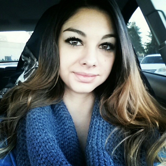 Meet your Posher, Kelsey