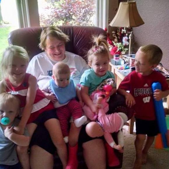 Meet your Posher, Vickie - Picture 1 of 1