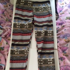 Tribal pattern leggings