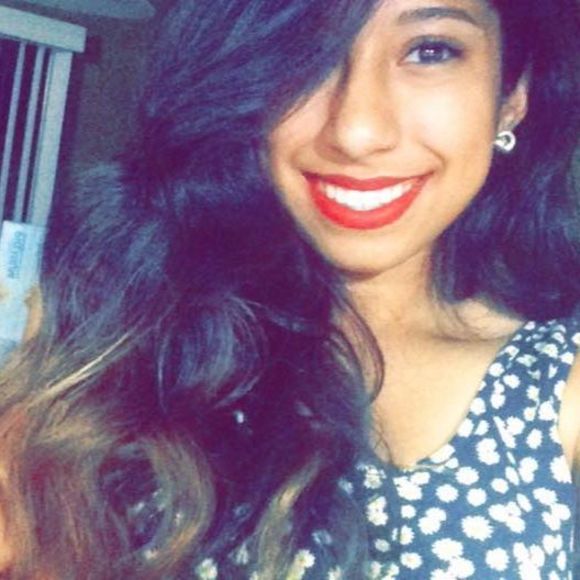 Meet your Posher, Julie - Picture 1 of 1