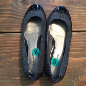Never worn Liz Clairborn flats