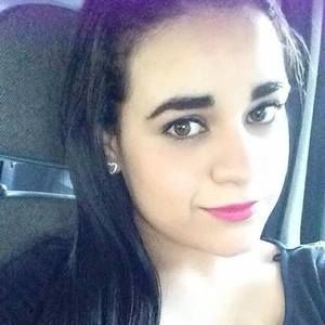 Meet your Posher, Leonela