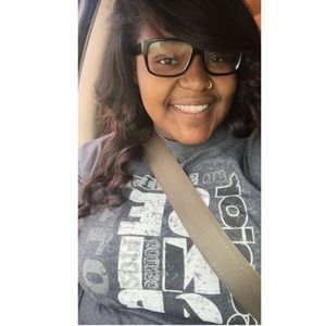 Meet your Posher, Christine