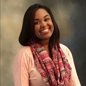 Meet your Posher, Janiie