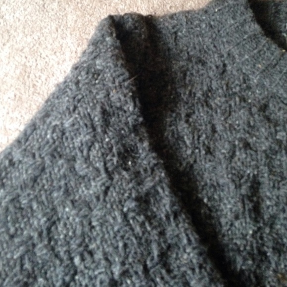 100% wool sweater - Picture 3 of 3