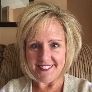 Meet your Posher, Renee