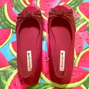 American Eagle burgundy red flats