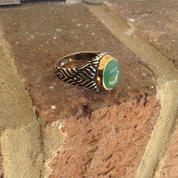 NATURAL GREEN ONYX RING - Picture 1 of 4