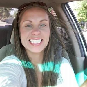 Meet your Posher, Carla