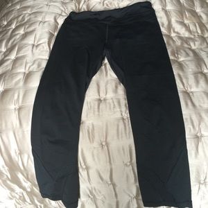 Cropped lululemon inspire run legging